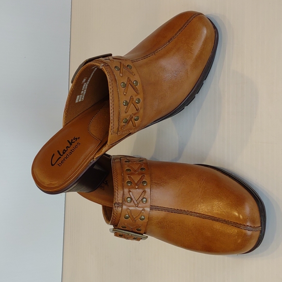 Clarks deals bendables clogs